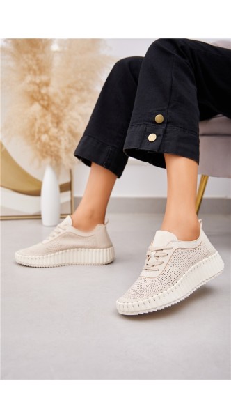 Baskets à lacets et ajourées en nubuck
