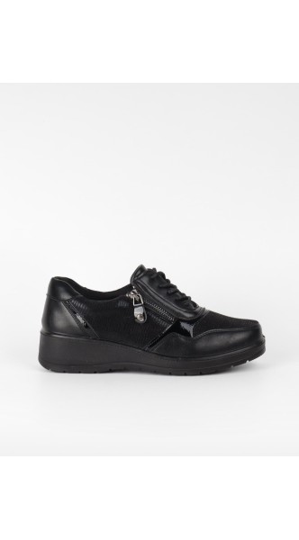 Chaussures à semelle compensée et fermeture