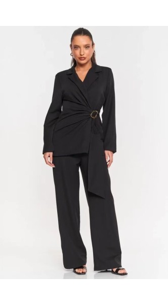 Ensemble blazer pantalon chic à boucle minimaliste
