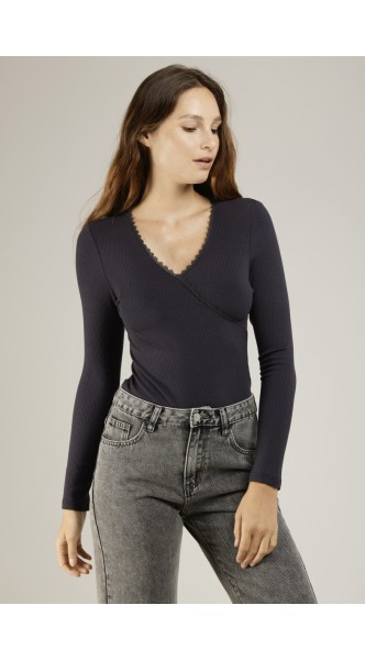 Body croisé et dentelle