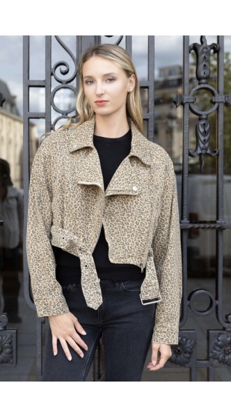VESTE EN LEOPARD