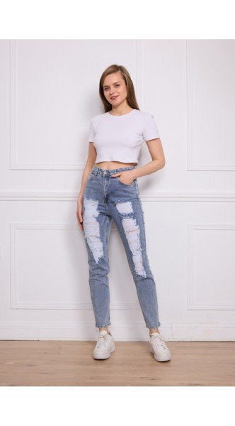 Jean mom déchiré