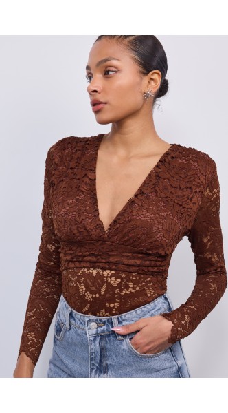 Body en dentelle doublé sur corps